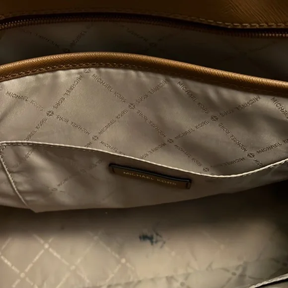 Michael Kors Tote - Picture 8 of 9